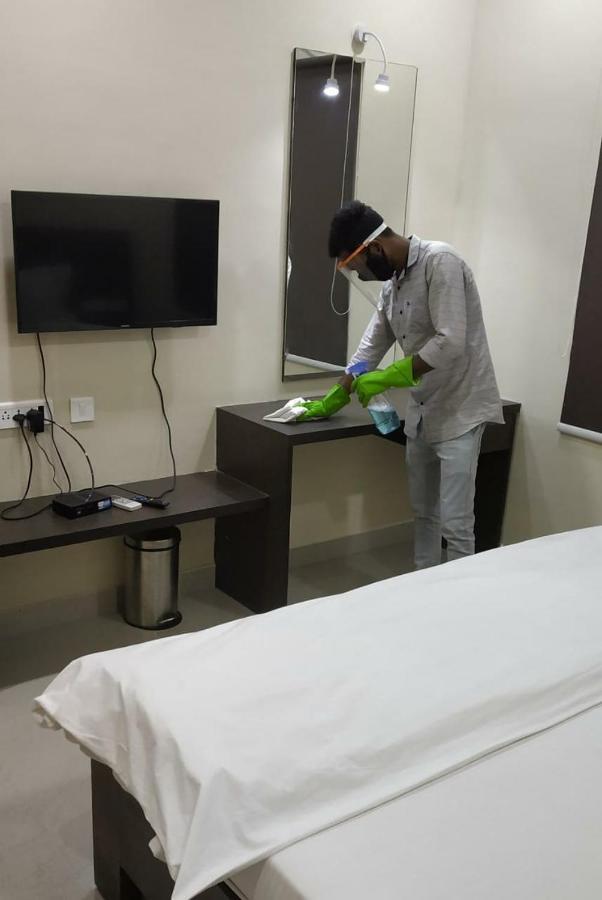 Our Nest Banjara Hotel Hyderabad Ngoại thất bức ảnh