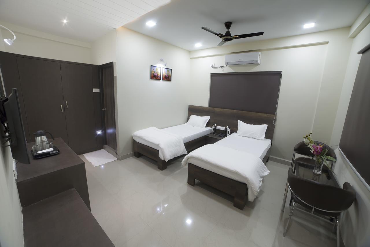 Our Nest Banjara Hotel Hyderabad Ngoại thất bức ảnh